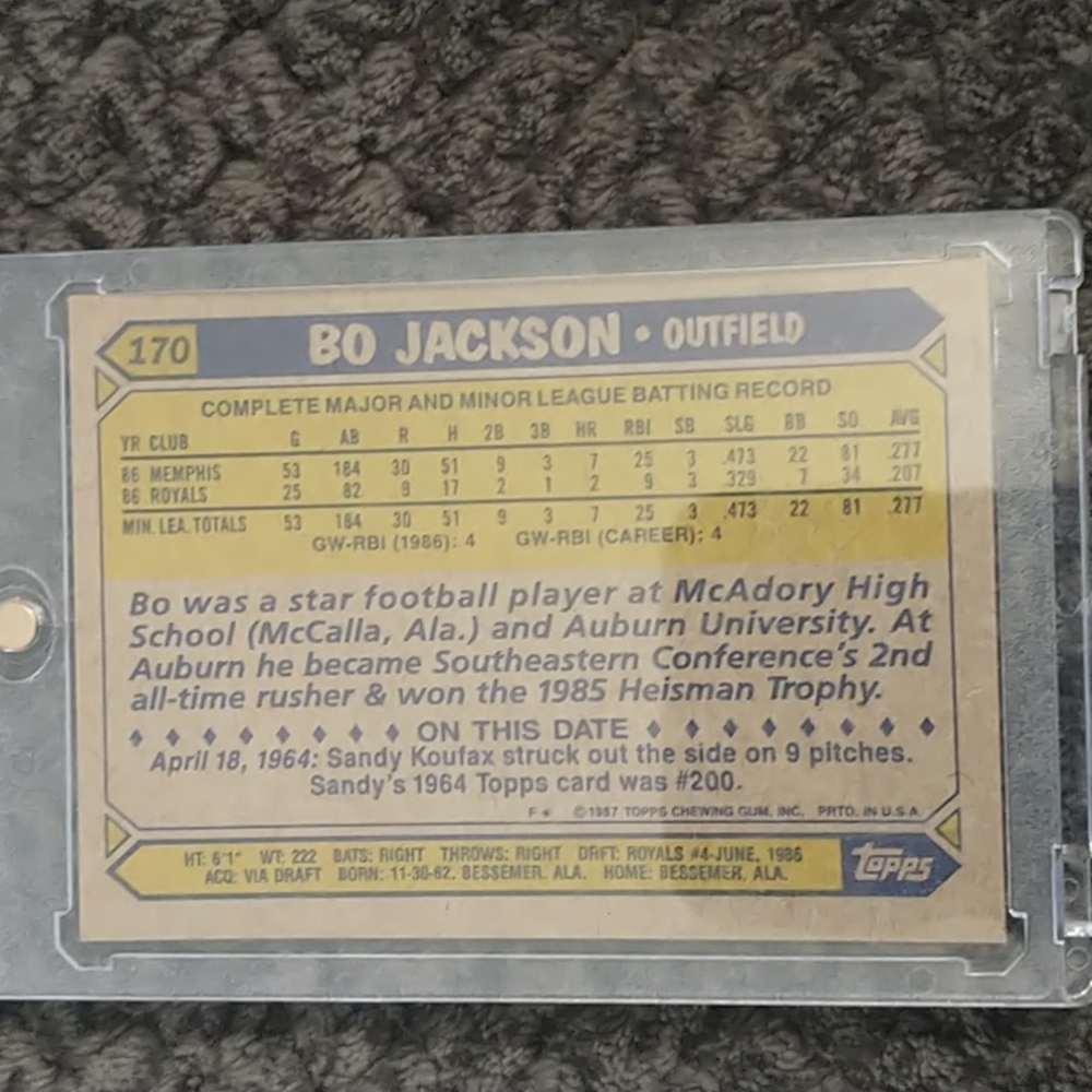 Baseball cards - Picture 2 of 2